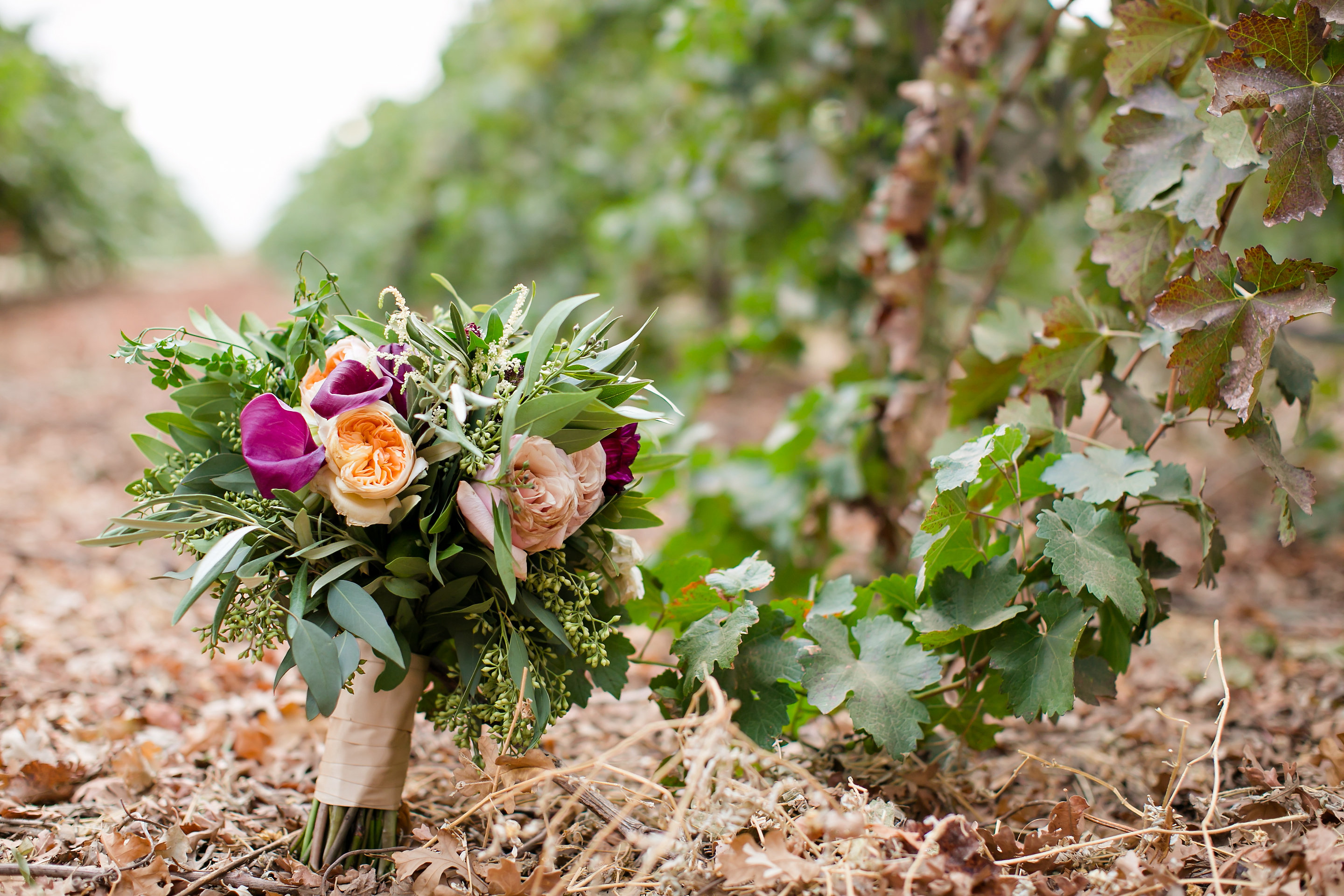 Wedding Bouquet: Fall Colors & Vines